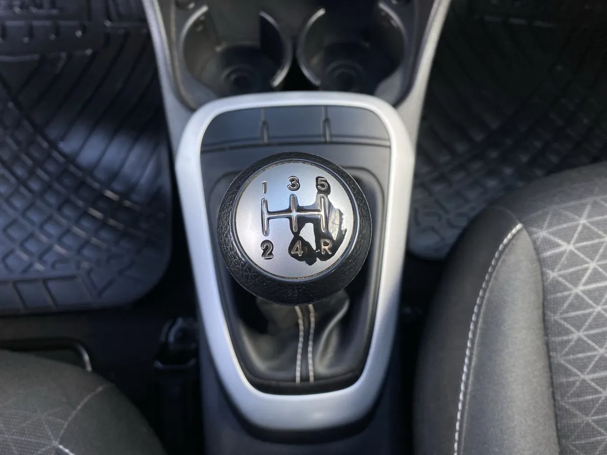 Kia Morning 1.2 Ex 4x2 Hb Abs Ac 5mt 5p año 2023