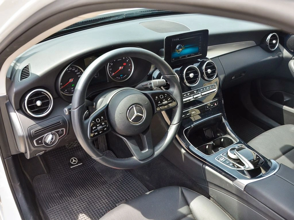 Mercedes-Benz C 300 C300e 2.0 T año 2021