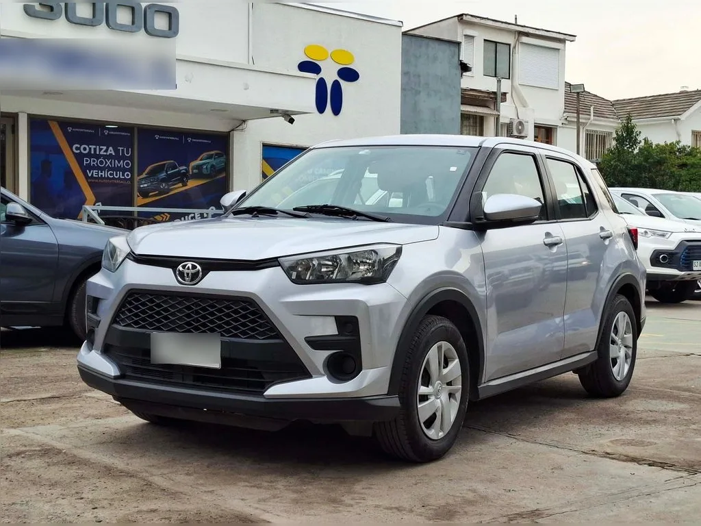 Toyota Raize 1.2 año 2025