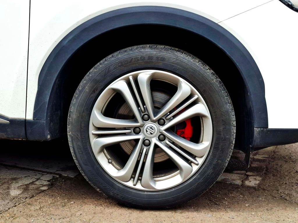 MG Hs 2.0 año 2023