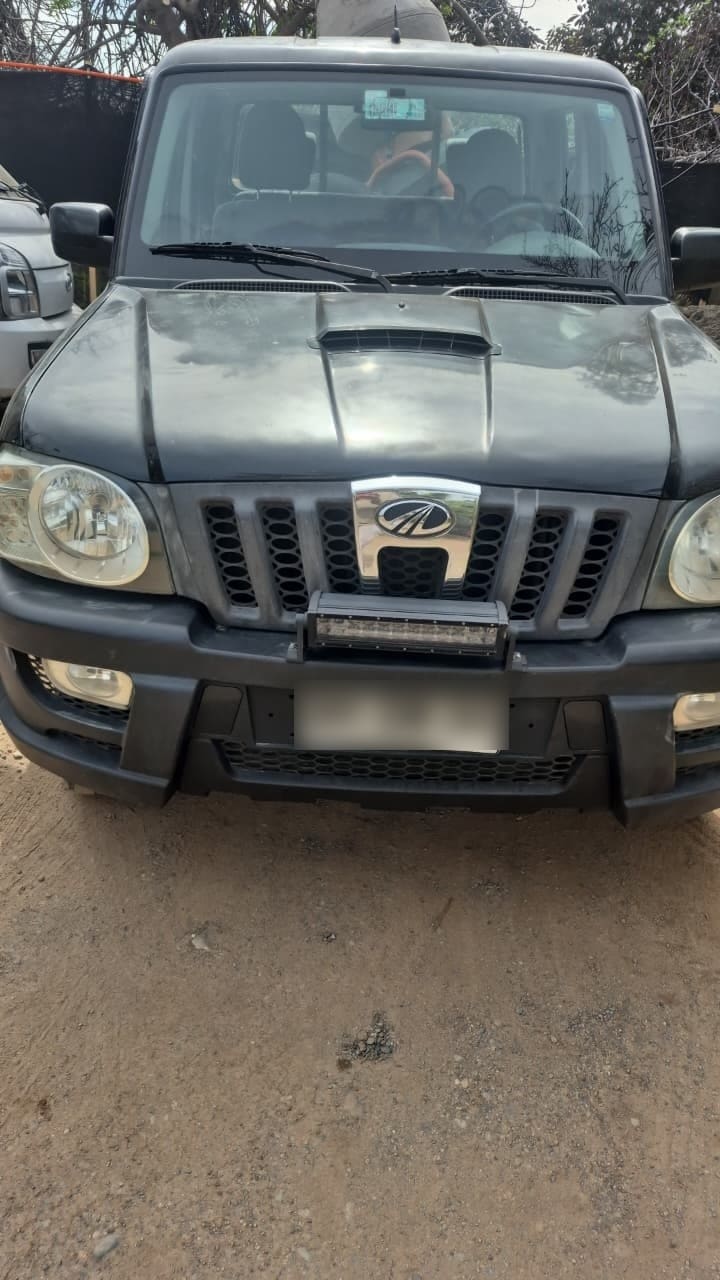 MAHINDRA PIK-UP 2.2 Xl D/c Eiv Mt 4x4 Diesel año 2012
