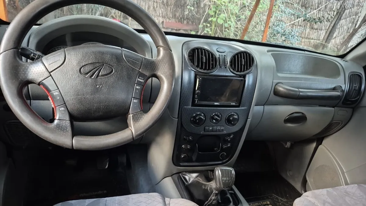 MAHINDRA PIK-UP 2.2 Xl D/c Eiv Mt 4x4 Diesel año 2012