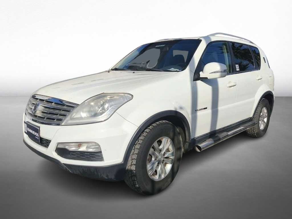 Ssangyong Rexton 2.0 Diesel 4x2 año 2014