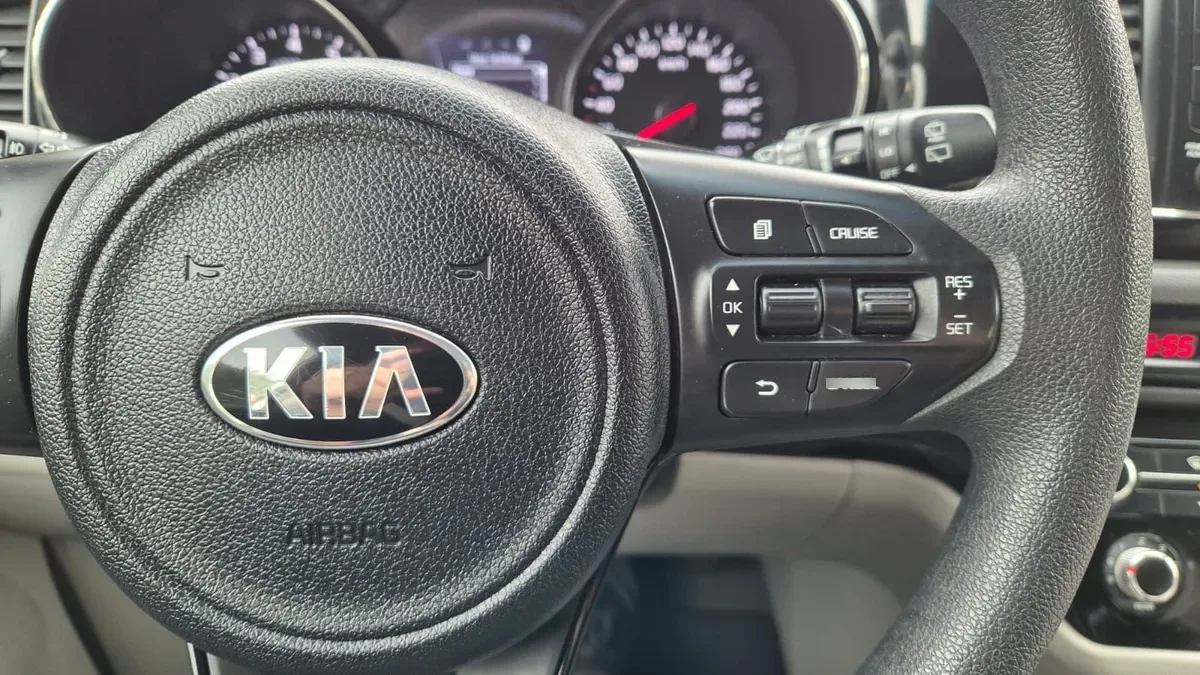 KIA MOTORS GRAND CARNIVAL Grand Carnival Ex 3.3 Gsl 6at Ltd año 2018
