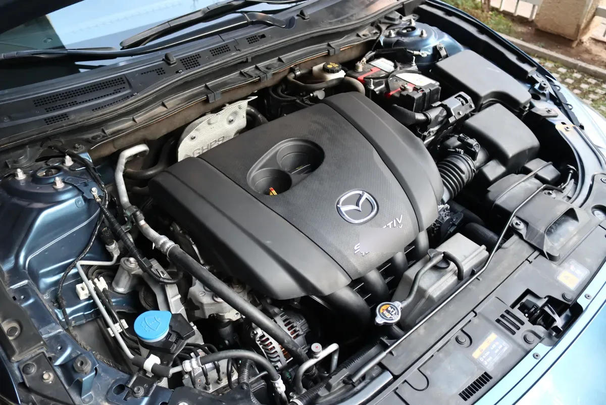 MAZDA MAZDA3 2.0 Sport V Sr 6at año 2019