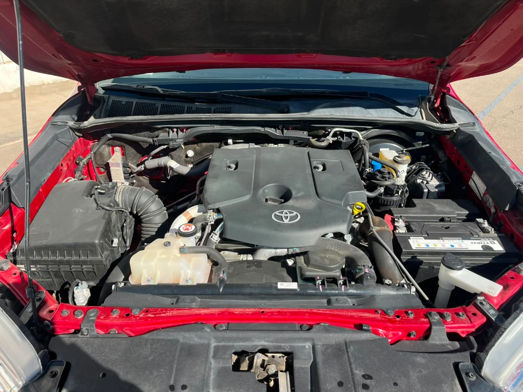 Toyota Hilux Dc 4x2 2.4 D Dx Mt año 2023