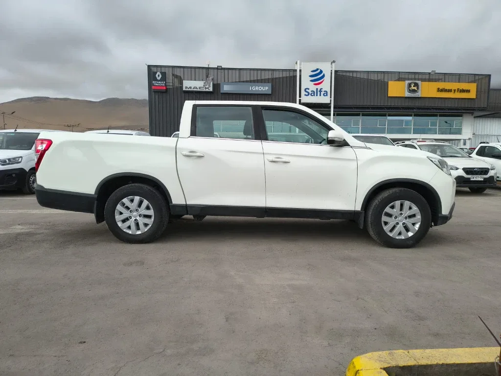 Ssangyong Grand Musso 2.2 4x2 Mt Full-Ql612 año 2023