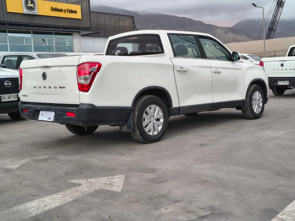 Ssangyong Grand Musso 2.2 4x2 Mt Full-Ql612 año 2023