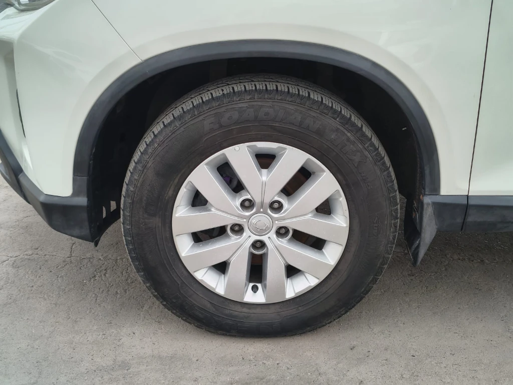 Ssangyong Grand Musso 2.2 4x2 Mt Full-Ql612 año 2023