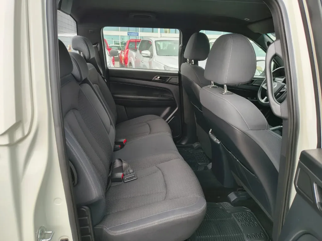 Ssangyong Grand Musso 2.2 4x2 Mt Full-Ql612 año 2023