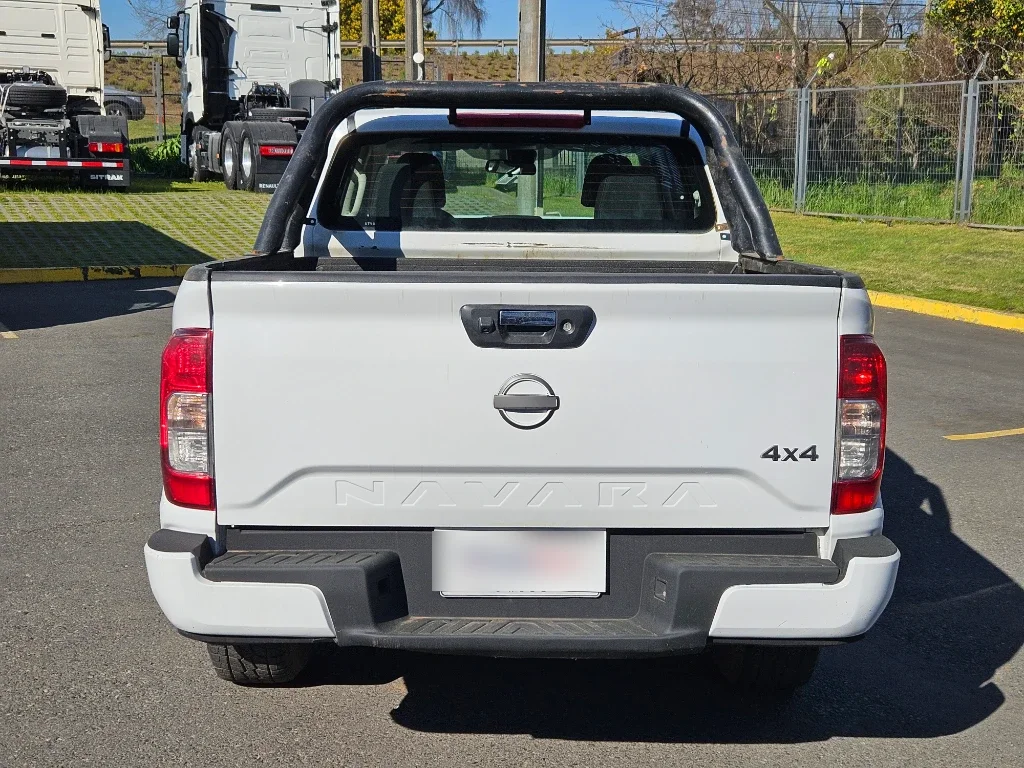Nissan Navara Xe Dc Mt 4x4 2.3 año 2023