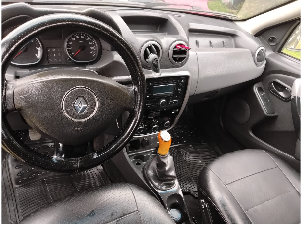 RENAULT DUSTER 1.6 Expression Mt 4x2 año 2013