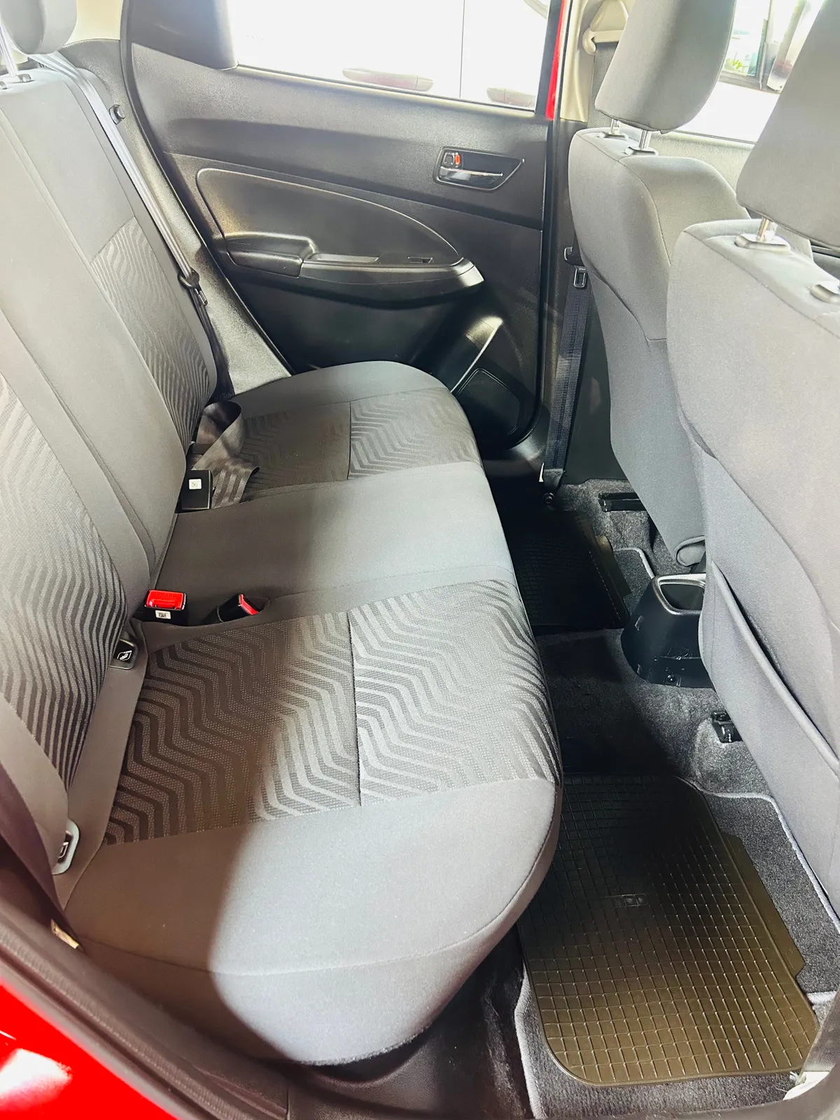 SUZUKI SWIFT 1.2 Gl Mt año 2024