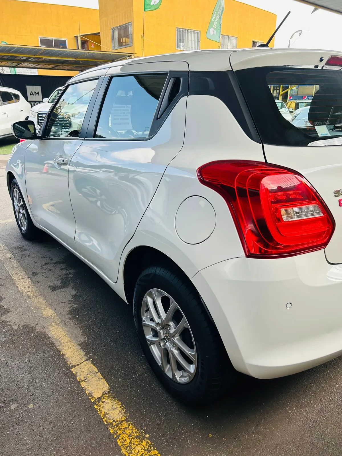 SUZUKI SWIFT 1.2 Gl Mt año 2022