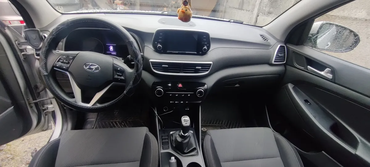 HYUNDAI TUCSON 2.0 Tl Gl Adv Nav Mt año 2019