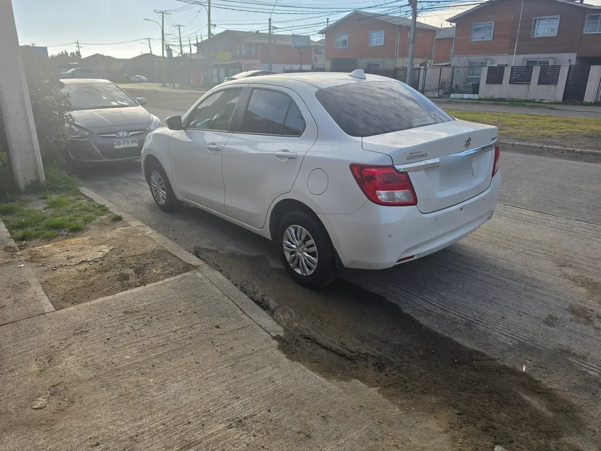 SUZUKI DZIRE 1.2 Gl Sport Mt año 2023