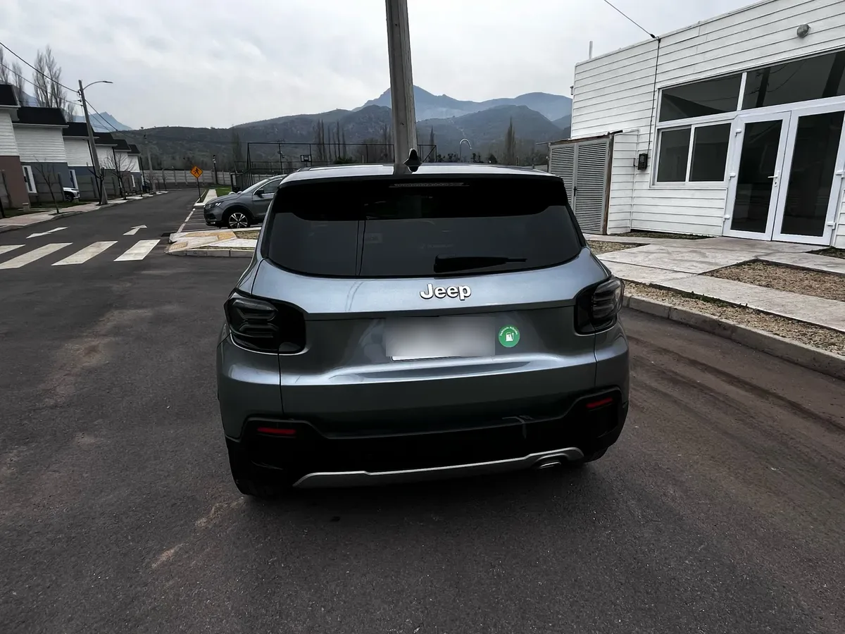 JEEP AVENGER 1.2 E-Hibryd Altitude At Hibrido año 2025