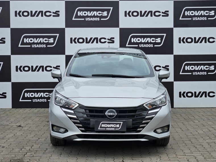 Nissan Versa Versa año 2024