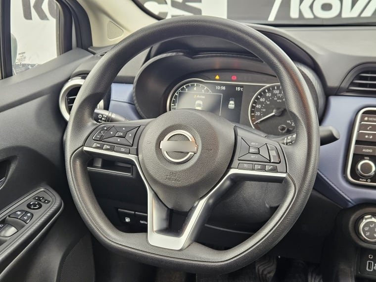 Nissan Versa Versa año 2024