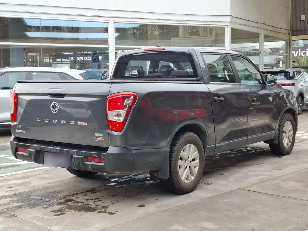 Ssangyong Musso Grand 4x4 2.2 D año 2024