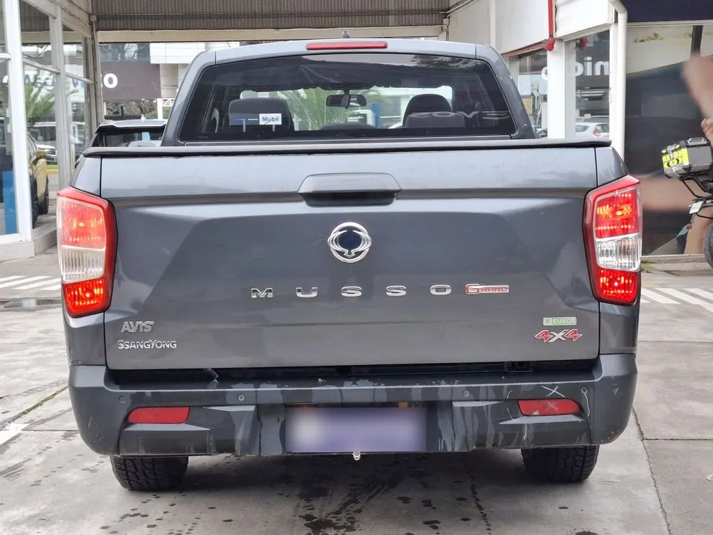 Ssangyong Musso Grand 4x4 2.2 D año 2024