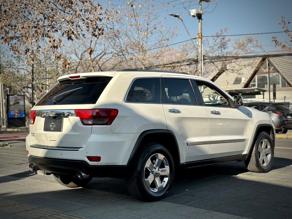 Jeep Grand Cherokee Limited año 2011