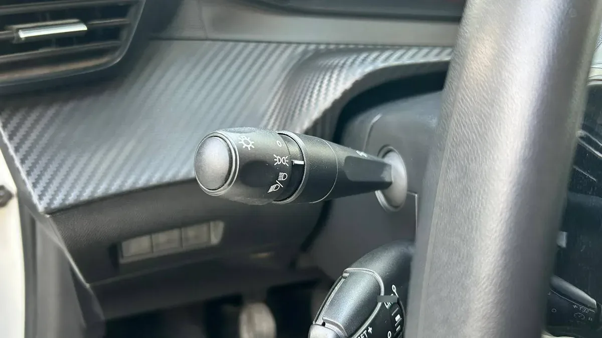 Peugeot 208 Style Puretech 75 1.2 año 2024