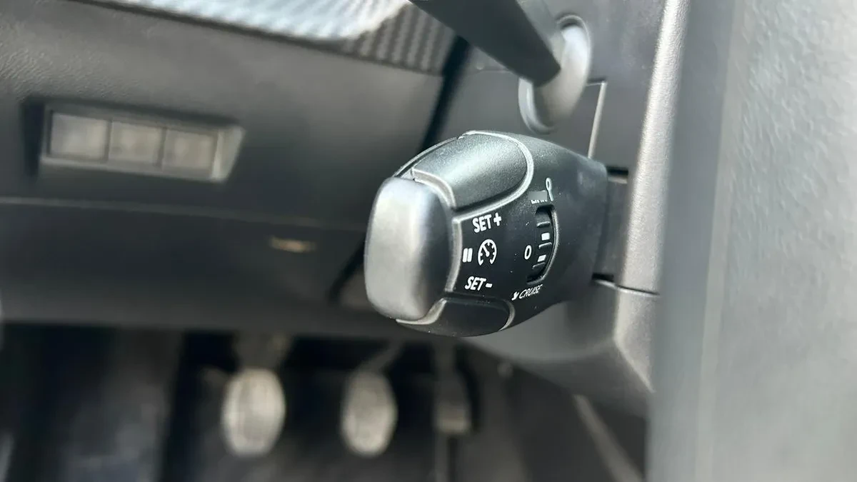 Peugeot 208 Style Puretech 75 1.2 año 2024