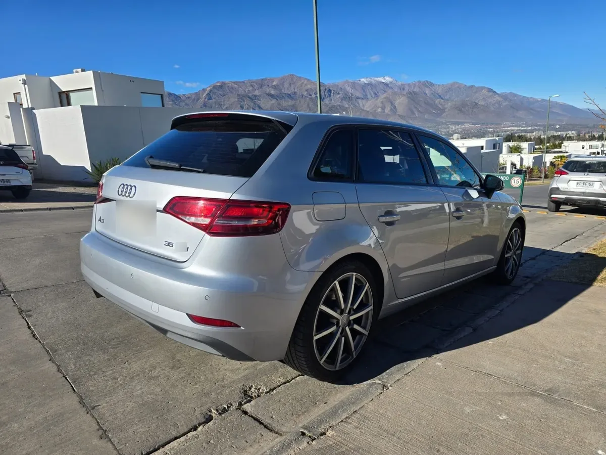 Audi A3 1.4 Sportback 35 Tfsi Sport At año 2020