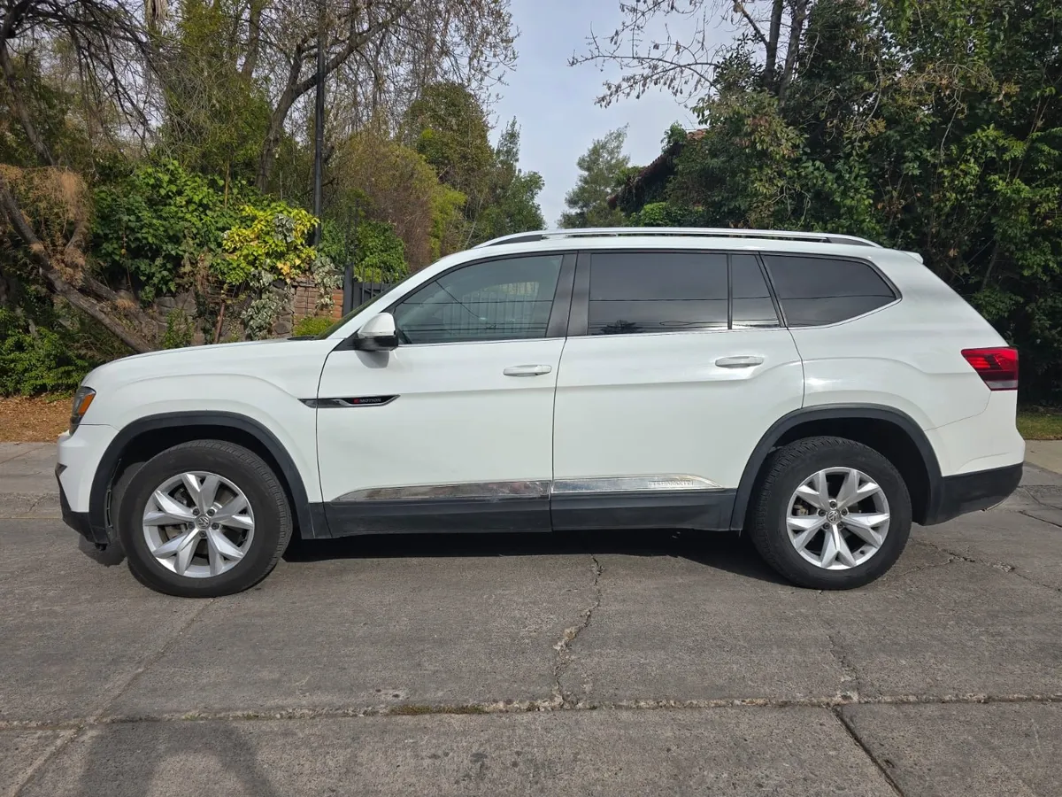 VOLKSWAGEN ATLAS 3.6 Comfortline4motion At 4x4 año 2019