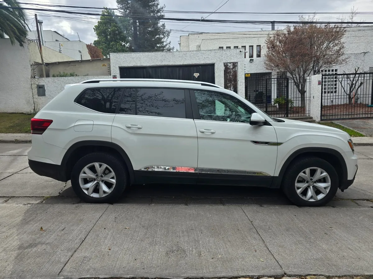 VOLKSWAGEN ATLAS 3.6 Comfortline4motion At 4x4 año 2019
