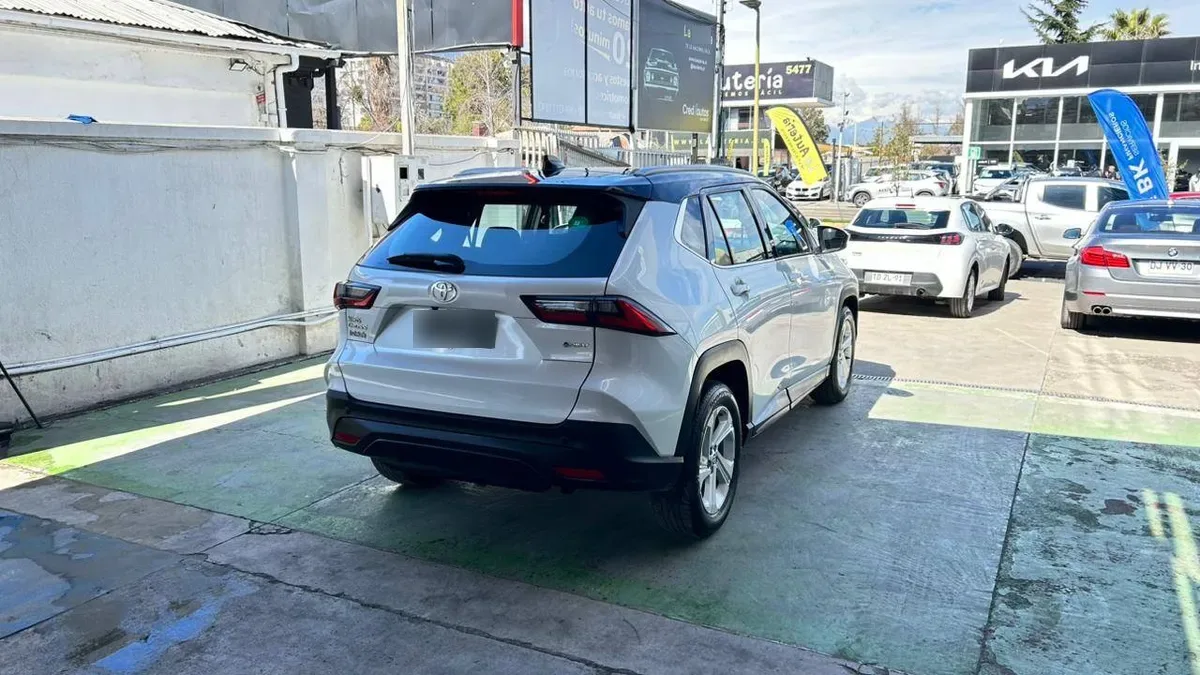 Toyota Yaris Cross 4x2 1.5 Aut año 2026