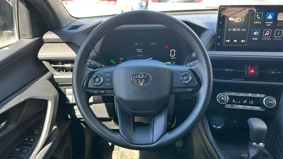 Toyota Yaris Cross 4x2 1.5 Aut año 2026