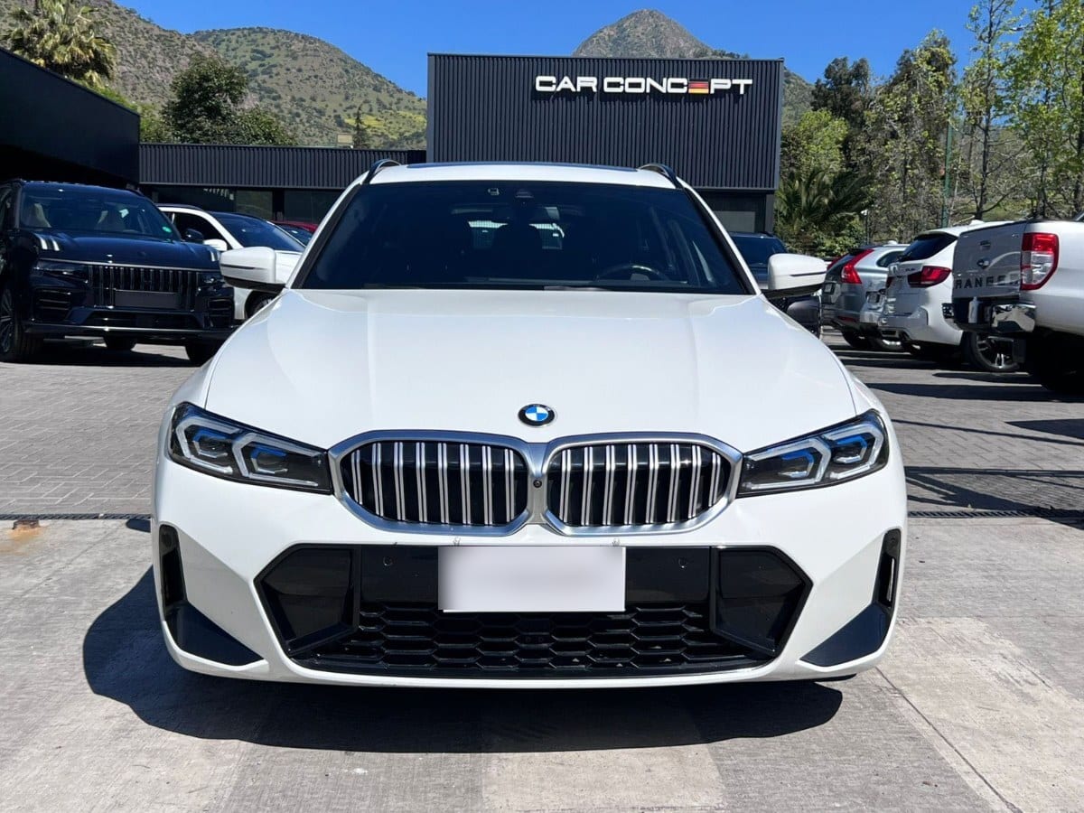 BMW 330i M Sport Touring 2.0 año 2023