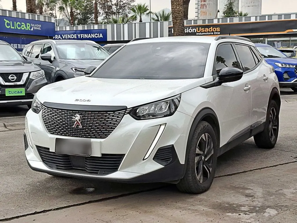 Peugeot 2008 Blue Hdi 130 1.5 At año 2024