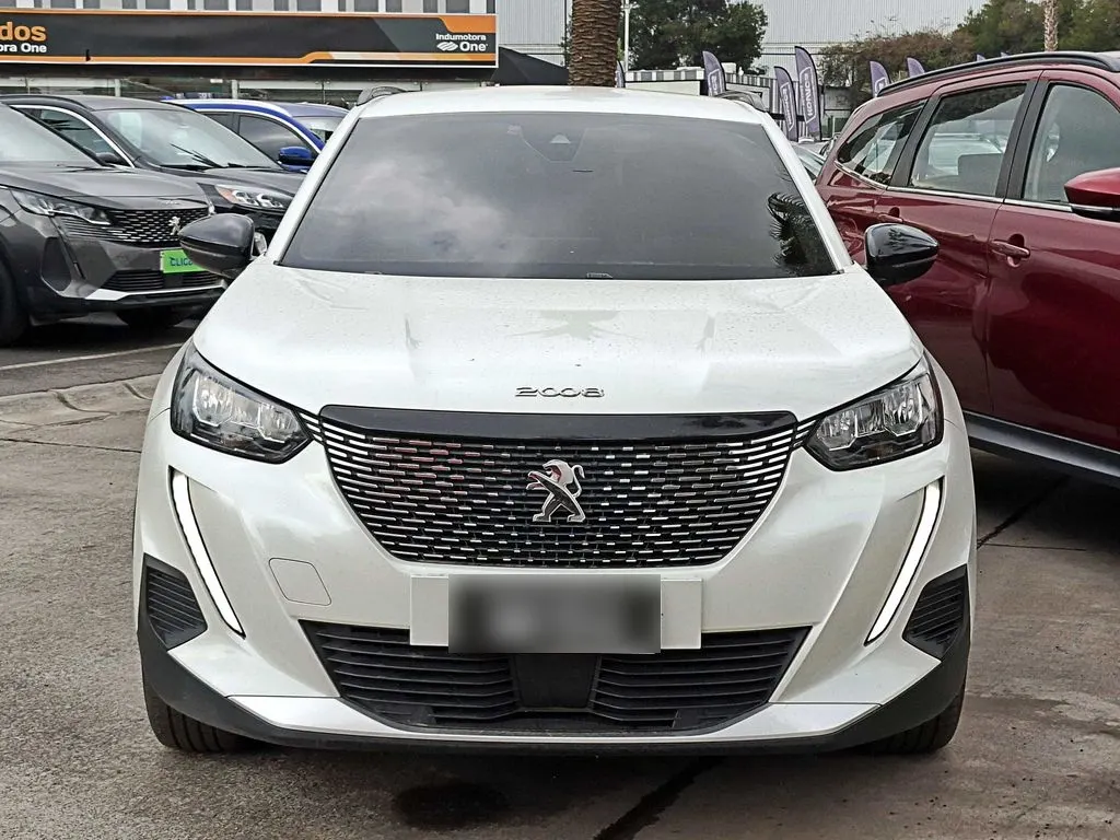 Peugeot 2008 Blue Hdi 130 1.5 At año 2024