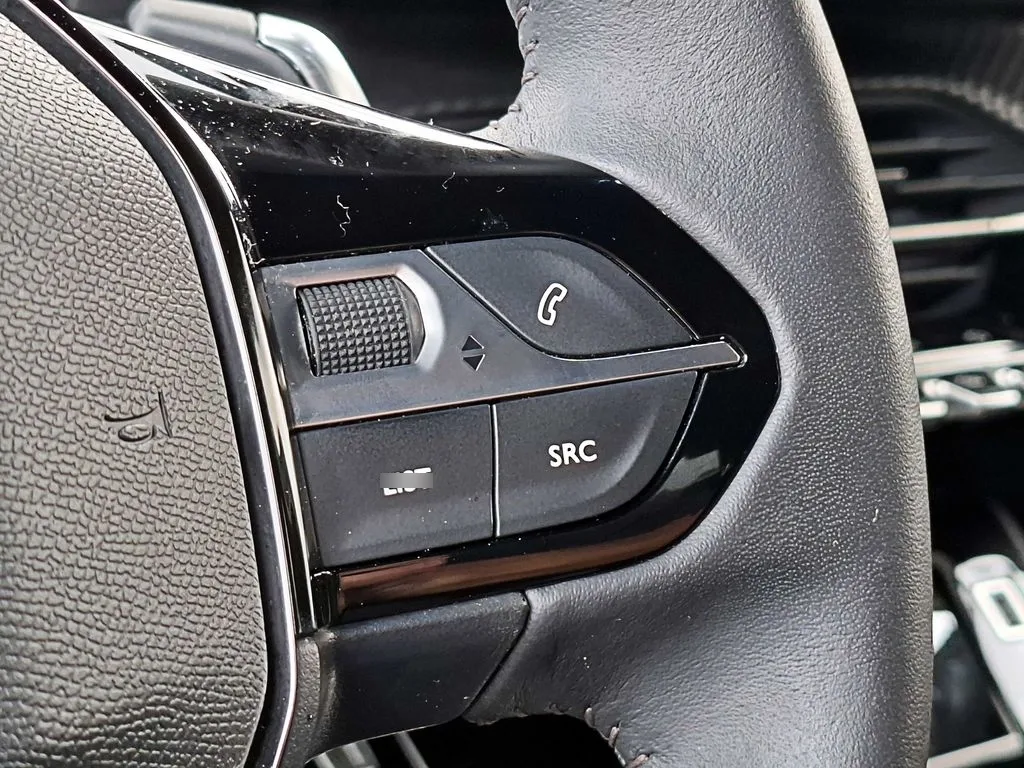Peugeot 2008 Blue Hdi 130 1.5 At año 2024