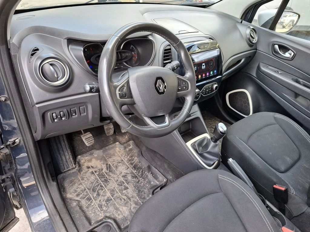 Renault Captur 1.5 Zen Diesel F2 4x2 Mt 5p año 2018