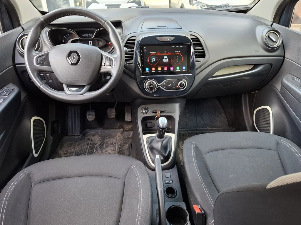 Renault Captur 1.5 Zen Diesel F2 4x2 Mt 5p año 2018