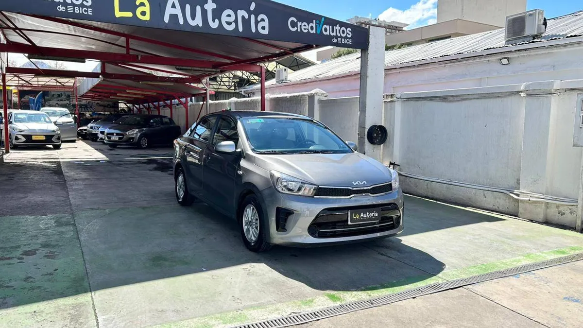Kia Soluto Mpi 1.4 Mt año 2026