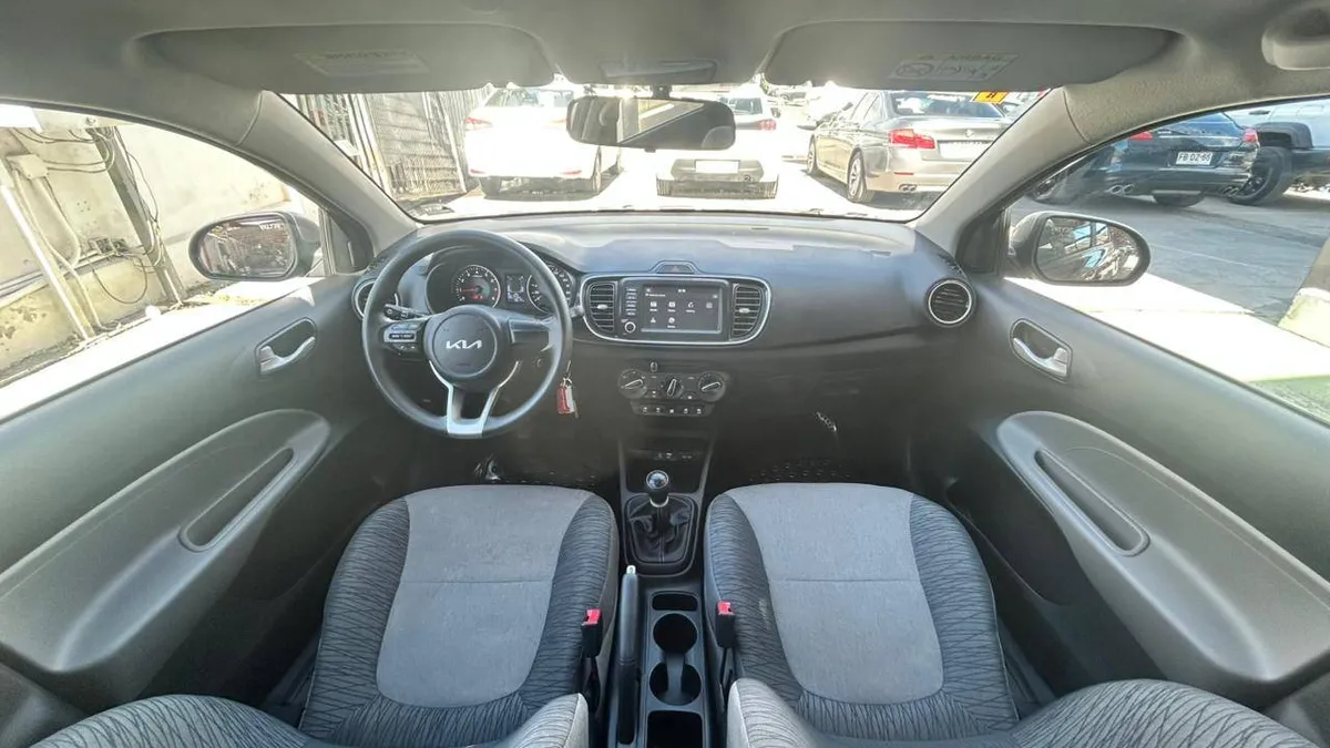 Kia Soluto Mpi 1.4 Mt año 2026
