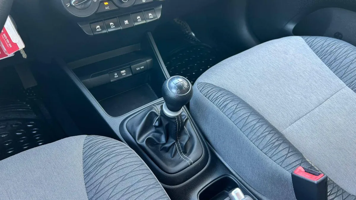 Kia Soluto Mpi 1.4 Mt año 2026