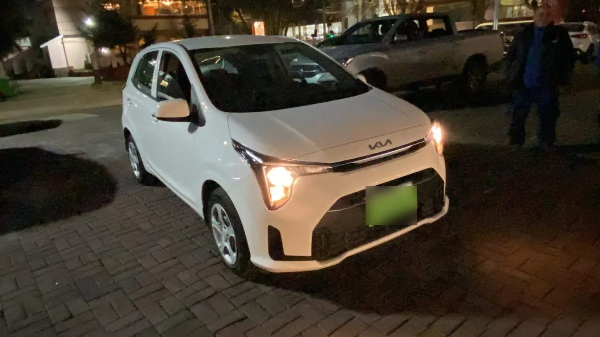 Kia Morning 1.0 Lx 4x2 Mt 5p año 2026