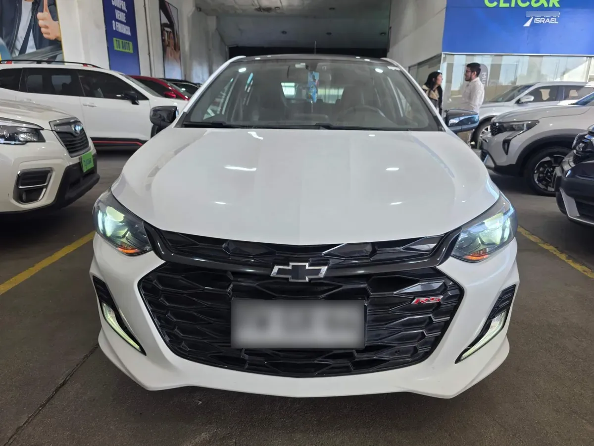 Chevrolet Onix 1.0t Rs 4x2 Mt 5p año 2022