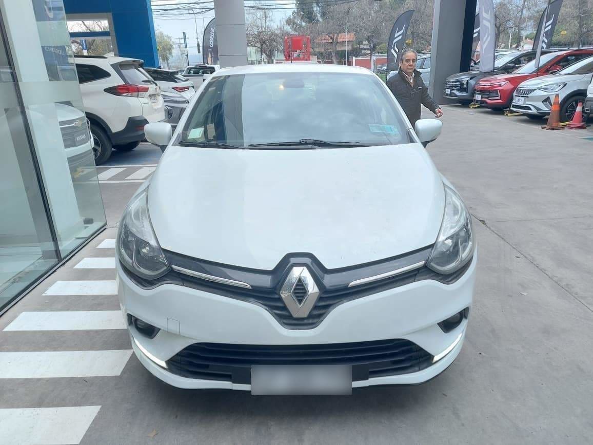 Renault Clio 1.2 Expression 4x2 Hb Mt 5p año 2019