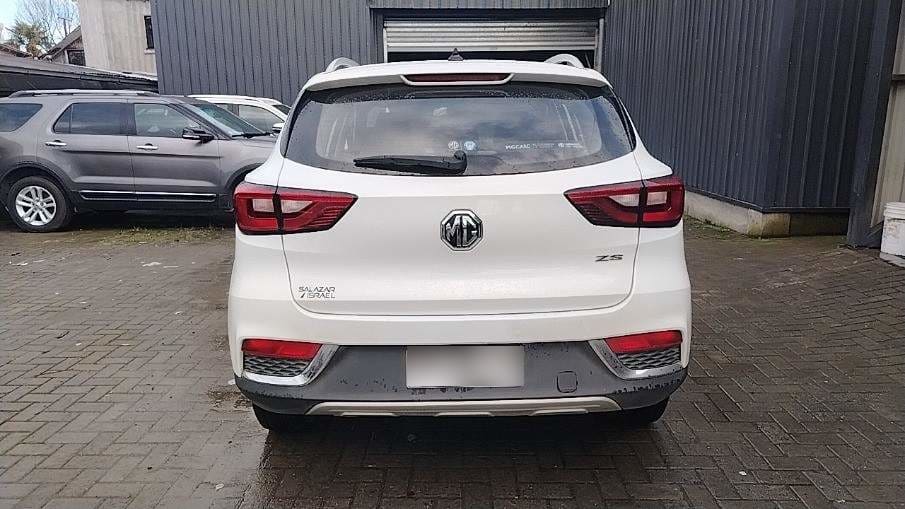 MG Mg Zs 1.5 Std 4x2 Mt 5p año 2024