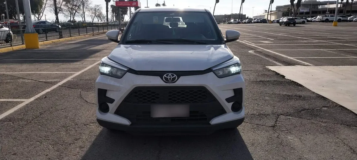 Toyota Raize 1.2 E 4x2 At 5p año 2023