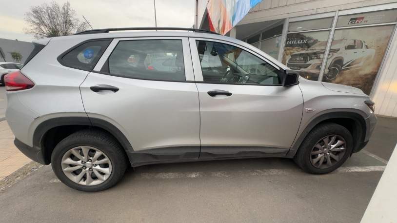 Chevrolet Tracker 1.2t Ls Fwd Mt 5p año 2022