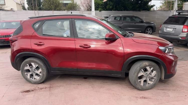 Kia Sonet 1.5 Ex Plus 4x2 2ab 6mt 5p año 2023