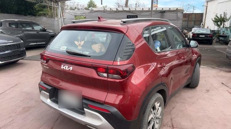 Kia Sonet 1.5 Ex Plus 4x2 2ab 6mt 5p año 2023